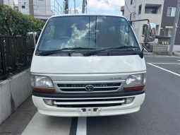 Toyota Hiace Van 1RZ 2002 full