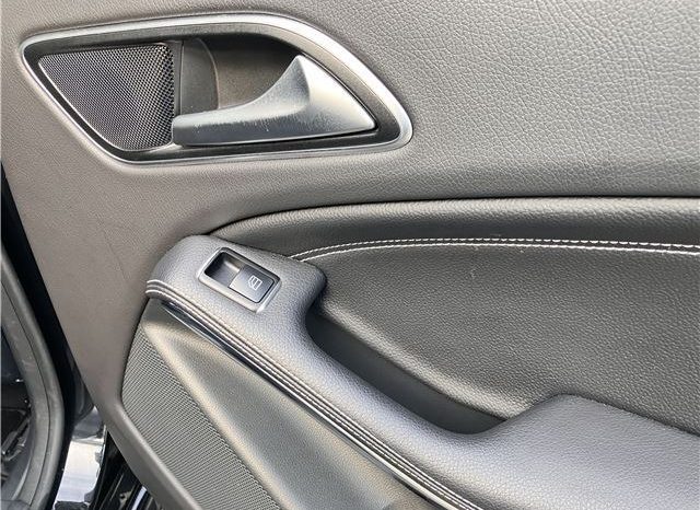 Mercedes-Benz CLA-Class Shooting Brake 2016 full