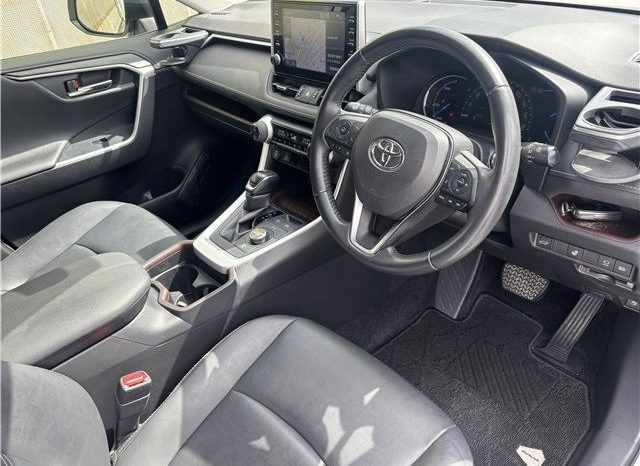 Toyota RAV4 Hybrid G 2021 full
