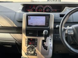 Toyota Noah SI 2012 full