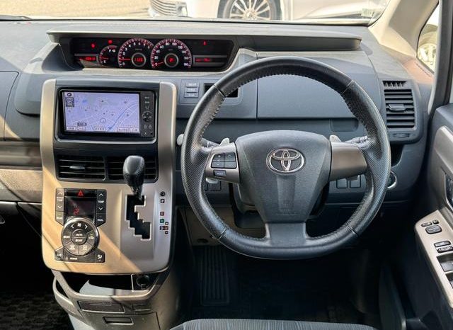 Toyota Noah SI 2012 full