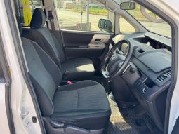 Toyota Noah SI 2012 full