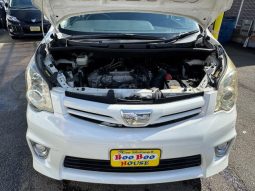 Toyota Noah SI 2012 full