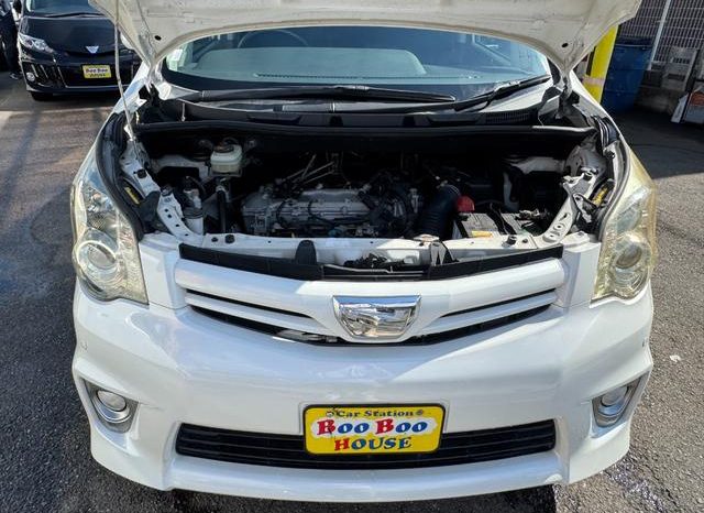 Toyota Noah SI 2012 full