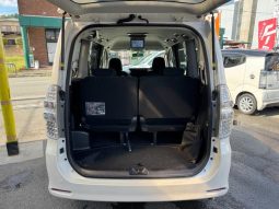 Toyota Noah SI 2012 full