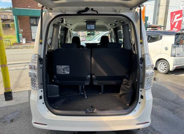 Toyota Noah SI 2012 full