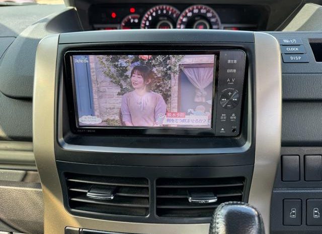 Toyota Noah SI 2012 full