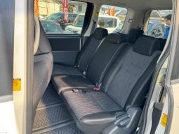 Toyota Noah SI 2012 full