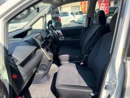 Toyota Noah SI 2012 full