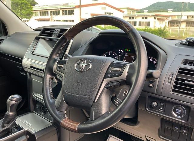 Toyota Land Cruiser Prado TX full