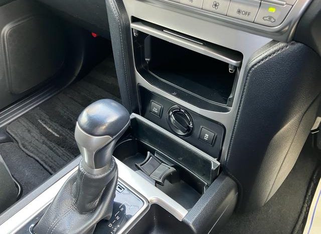 Toyota Land Cruiser Prado TX full