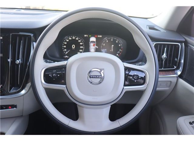 Volvo V60 T5 2019 full