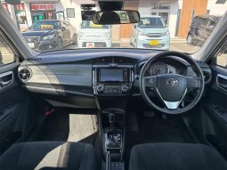 Toyota Corolla Axio 1.5G 2016 full