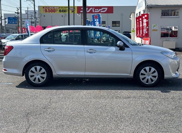 Toyota Corolla Axio 1.5G 2016 full