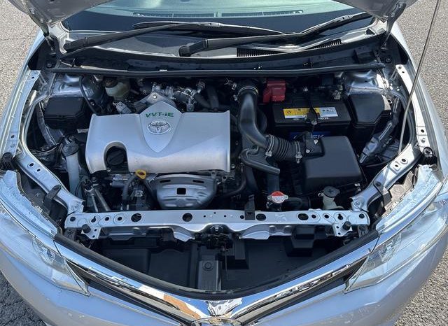 Toyota Corolla Axio 1.5G 2016 full