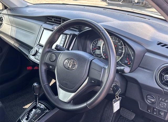Toyota Corolla Axio 1.5G 2016 full