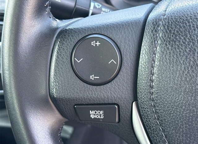 Toyota Corolla Axio 1.5G 2016 full