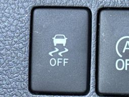 Toyota Corolla Axio 1.5G 2016 full