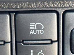 Toyota Corolla Axio 1.5G 2016 full