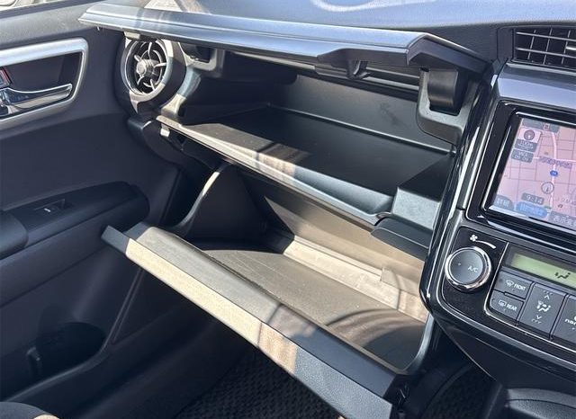 Toyota Corolla Axio 1.5G 2016 full