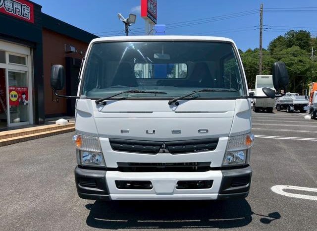 Mitsubishi Fuso Canter 2015 full