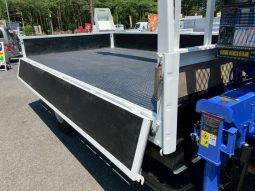 Mitsubishi Fuso Canter 2015 full