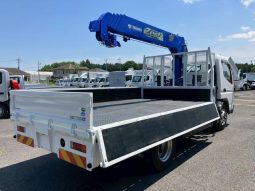 Mitsubishi Fuso Canter 2015 full