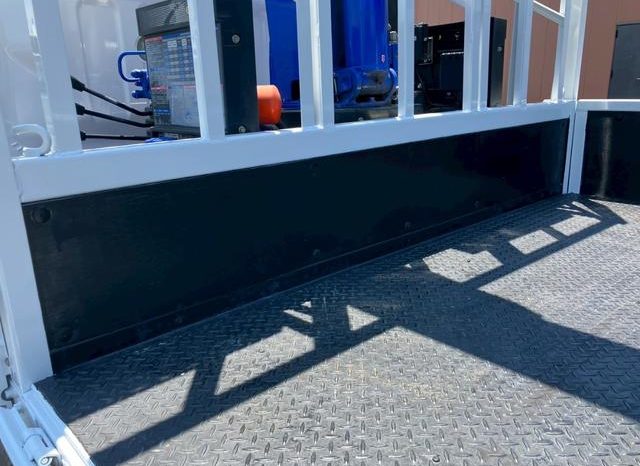 Mitsubishi Fuso Canter 2015 full