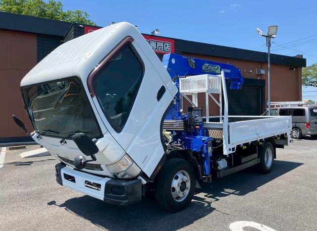 Mitsubishi Fuso Canter 2015 full