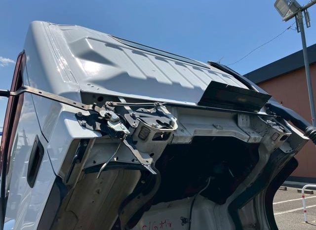 Mitsubishi Fuso Canter 2015 full