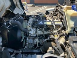 Mitsubishi Fuso Canter 2015 full