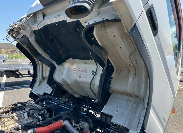 Mitsubishi Fuso Canter 2015 full