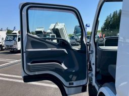 Mitsubishi Fuso Canter 2015 full