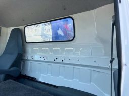 Mitsubishi Fuso Canter 2015 full