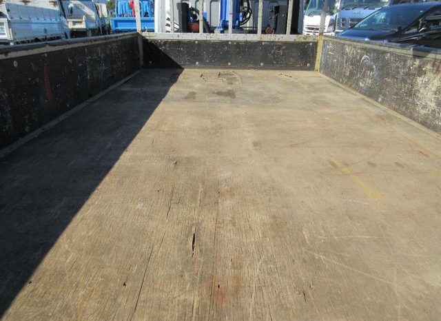 Mitsubishi Fuso Canter 2015 full