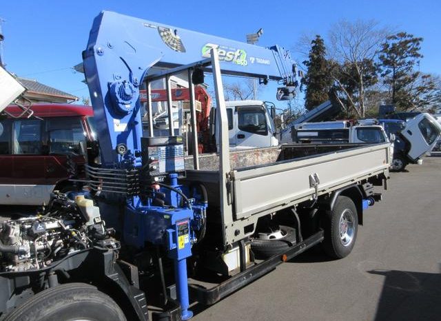 Mitsubishi Fuso Canter 2015 full