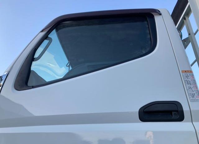 Mitsubishi Fuso Canter Long High Floor DX 2016 full