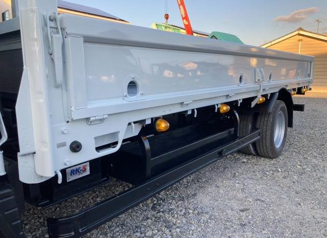 Mitsubishi Fuso Canter Long High Floor DX 2016 full