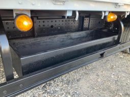 Mitsubishi Fuso Canter Long High Floor DX 2016 full