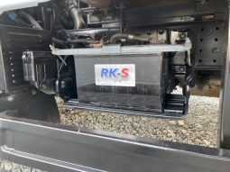 Mitsubishi Fuso Canter Long High Floor DX 2016 full