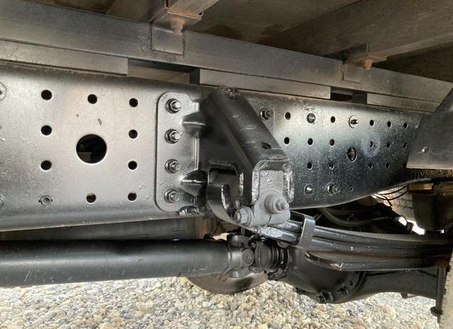 Mitsubishi Fuso Canter Long High Floor DX 2016 full