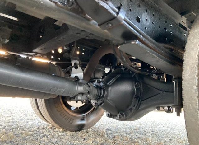 Mitsubishi Fuso Canter Long High Floor DX 2016 full