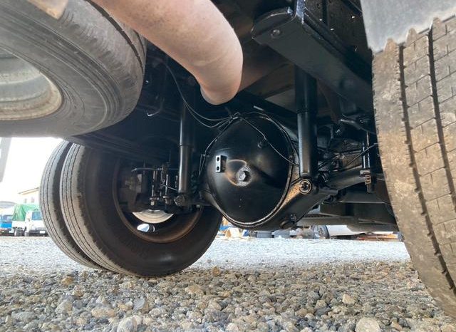 Mitsubishi Fuso Canter Long High Floor DX 2016 full