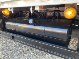 Mitsubishi Fuso Canter Long High Floor DX 2016 full