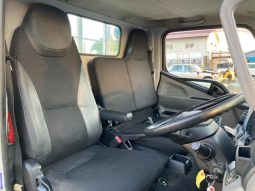 Mitsubishi Fuso Canter Long High Floor DX 2016 full