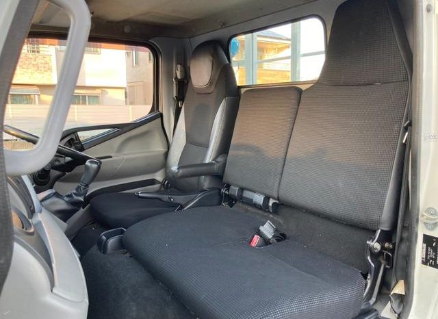 Mitsubishi Fuso Canter Long High Floor DX 2016 full