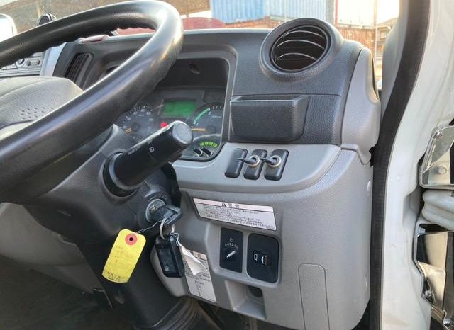 Mitsubishi Fuso Canter Long High Floor DX 2016 full