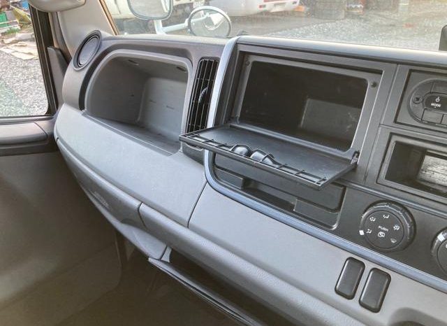 Mitsubishi Fuso Canter Long High Floor DX 2016 full