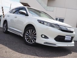 Toyota Harrier Premium Advanced 2015 full