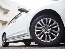 Toyota Harrier Premium Advanced 2015 full